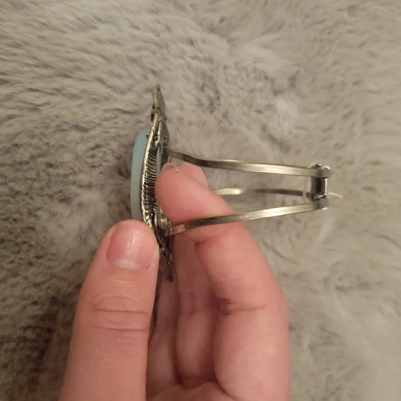 MOONSTONE STATEMENT BRACELET - Picture 9 of 9